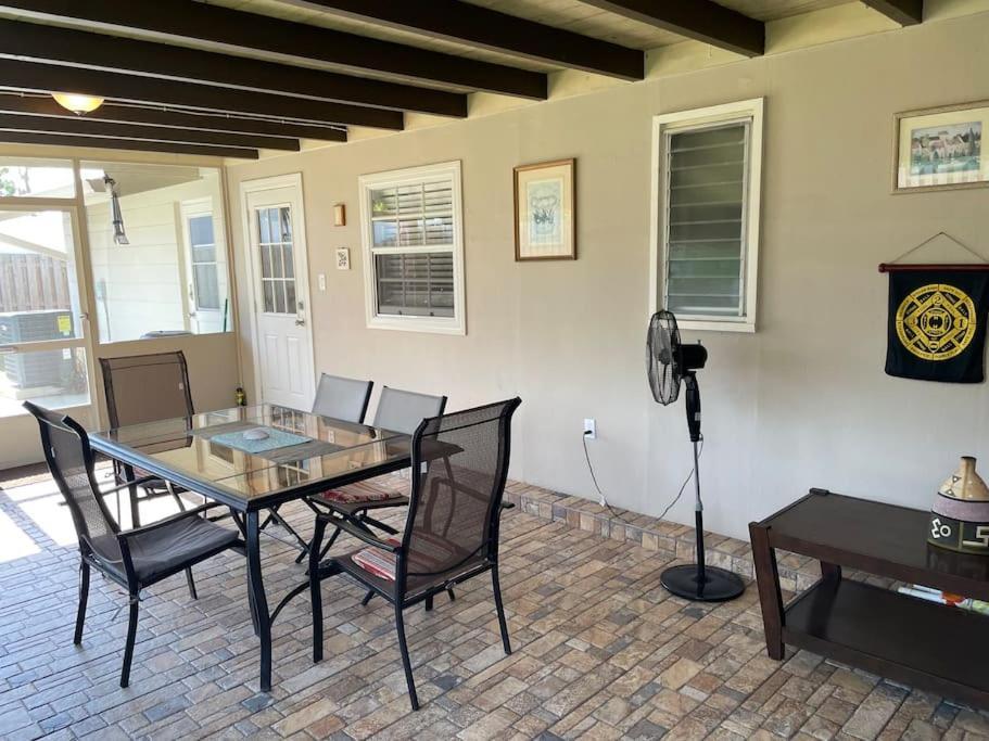 Vacation Home On Alligator Drive Woodmere 外观 照片