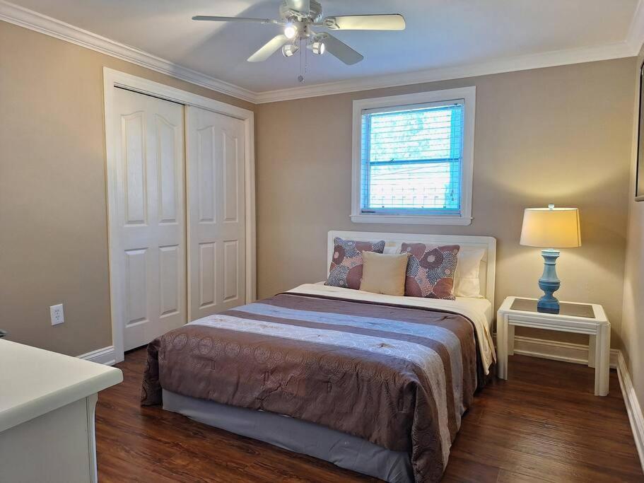 Vacation Home On Alligator Drive Woodmere 外观 照片