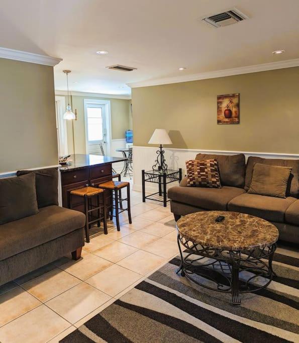 Vacation Home On Alligator Drive Woodmere 外观 照片